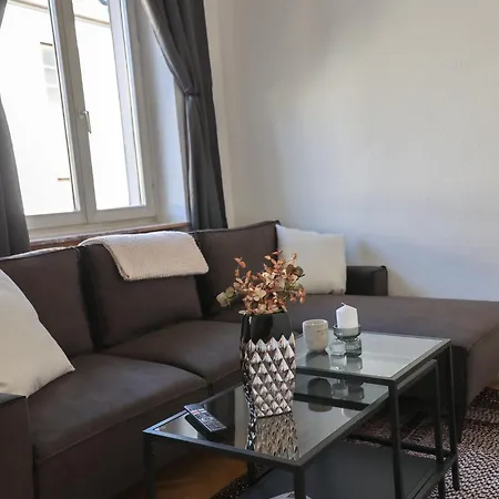 Daire Ema Exclusive Locations Gmbh *